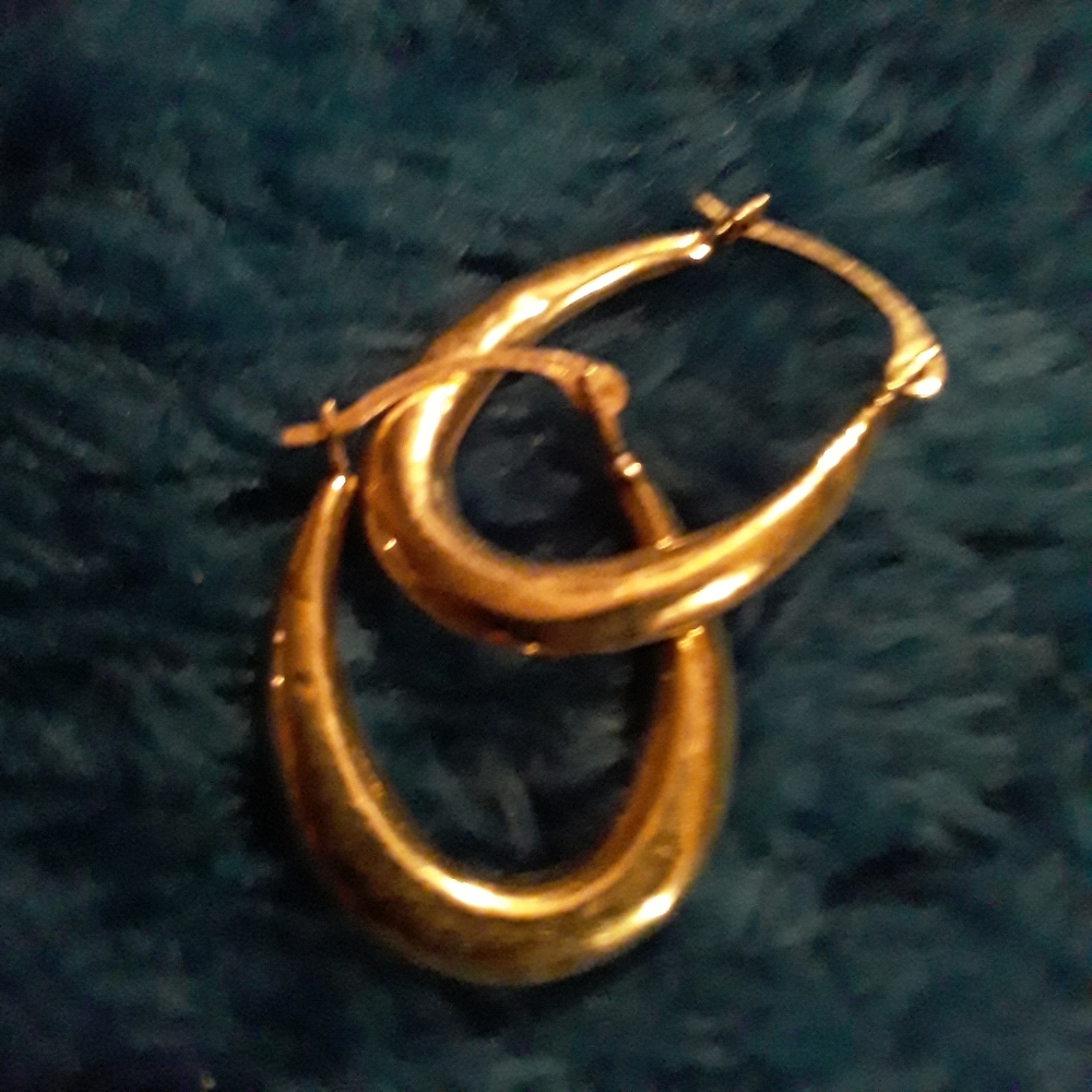 14 KYG  Oval hoop Earrings